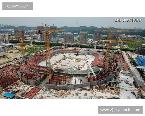 中超俱乐部参与社区校园共建足球场行动 中超俱乐部参与社区校园共建足球场行动